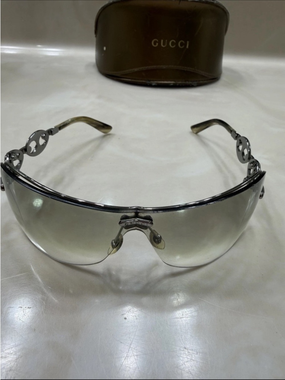 Vintage Gucci Shield Sunglasses Silver Hardware GG Logo Y2K Authentic w/ Case